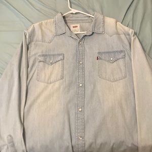 Levi’s light blue denim button up